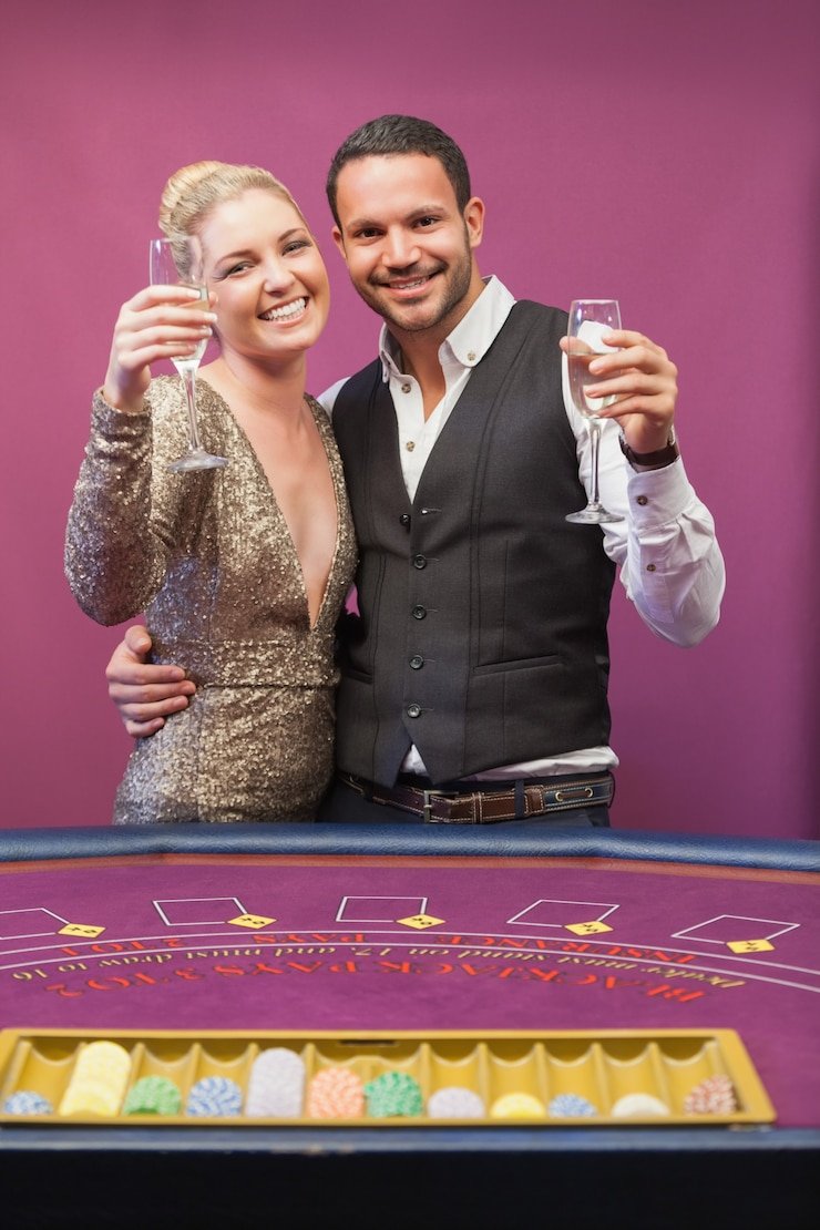 cuan247 platform showing football markets, live-dealer tables, and slot games